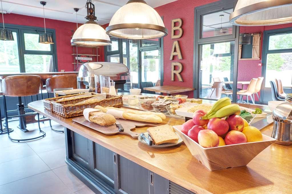 Kyriad Lille Est - Hem Ресторан фото